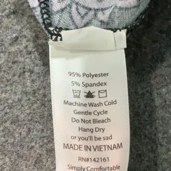 LuLaRoe Disney Collection Limited Edition Minnie Mouse Irma Tunic Size XS NWT - Picture 6 of 8